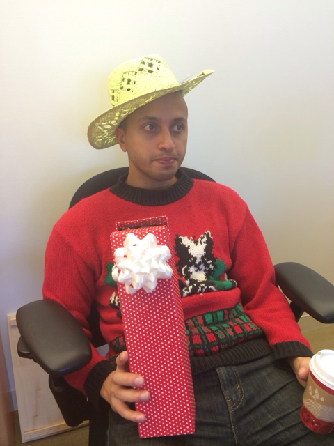 intrater's tweet photo. .@kapil is looking super festive today at @townsquare HQ (cc @aspicer) http://t.co/2TUlZUUzc5