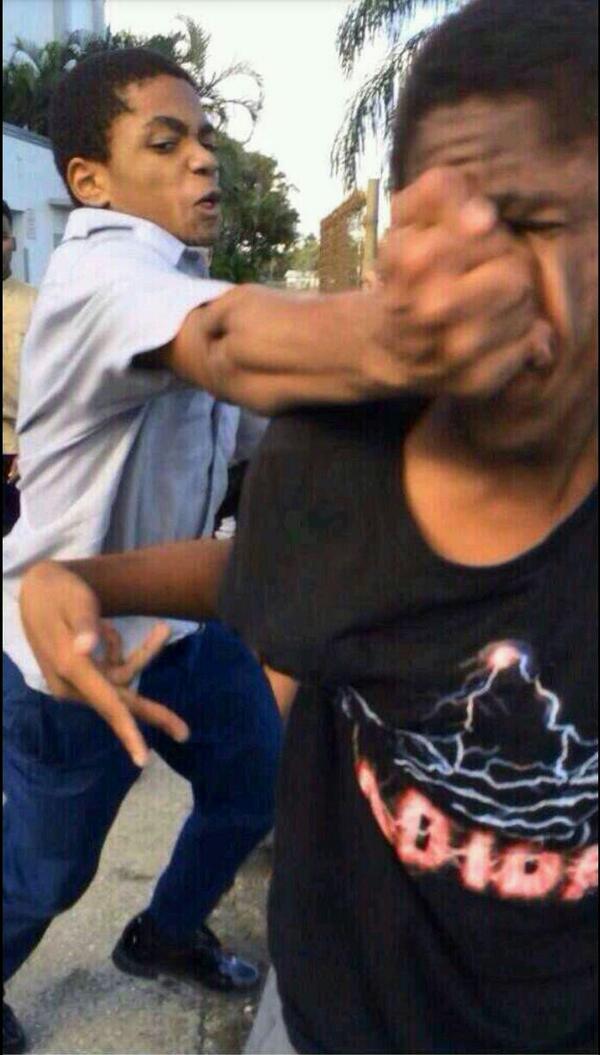 FunnyPicsDepot's tweet photo. Stepped outside the cold air hit me like... http://t.co/AEYUATgA8I