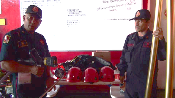 Cuerpo de Bomberos de Diego Ibarra adquirió materiales de rescate tinyurl.com/p25ed4l