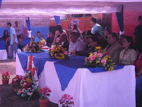 Alcaldía del municipio Diego Ibarra otorgó ascensos a funcionarios del cuerpo de bomberos tinyurl.com/l7ghpl9