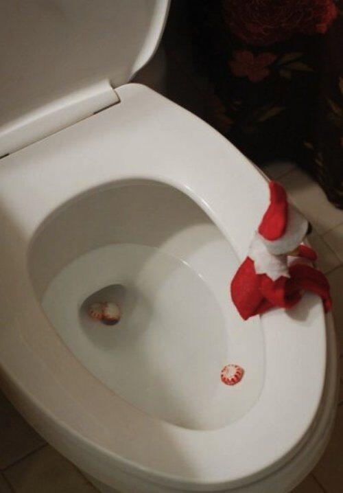 MensHumor's tweet photo. The BEST Elf on a Shelf we've seen so far! http://t.co/irSWuLPsQN