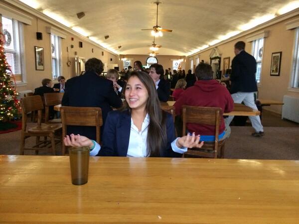 softemma4816's tweet photo. @Sabrina_Gulati with all of her friends http://t.co/6vxtDHmgvv