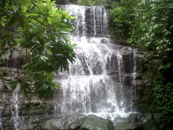 shellasyella's tweet photo. Next destination @riskapriliana @end_dok hahaha RT @iloveaceh: Air terjun TAHURA di daerah Saree, Aceh Besar http://t.co/u1CXH8aTaK