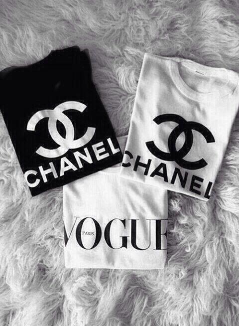 alejandrablog's tweet photo. Quien no quiere estas 3 camisetas http://t.co/Ye2GLzeuDD