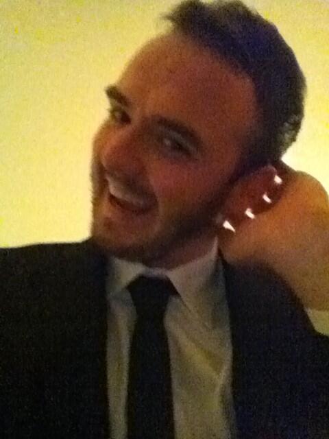 Alex Bicknell @AlexBicknell89 I'm a POOF