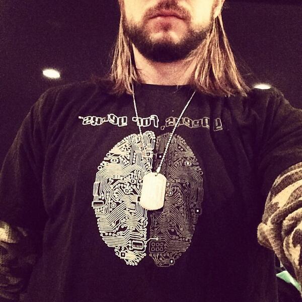 bmess's tweet image. by geeks for geeks @serverbeach #beardandshirt #microchipbrain #webdevstudios #camo #webapps