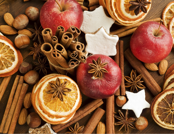 McIntosh_Assoc's tweet photo. Tip: Make your home smell like you've been baking all day! Simmer water, apples, cloves, cinnamon and orange peels. http://t.co/Xaj8pw0wKw