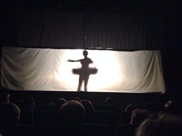 albertbatalla's tweet image. Aquesta tarda. Magnífic espectacle de l'Escola Municipal de Dansa de #laSeu en suport a @la_marato. #nodegenera