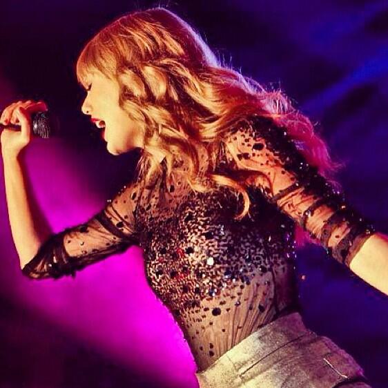 QuoteTaySwift's tweet photo. "Music is my shining light." - Taylor Swift http://t.co/w1MSGi3G6F