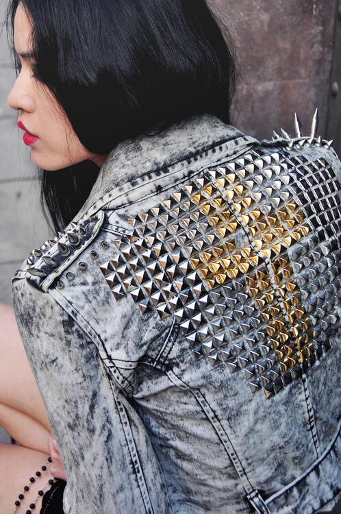 alejandrablog's tweet photo. Preciosa chaqueta ♡ http://t.co/ZVqqVPrR5S