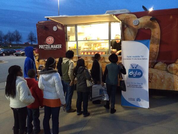 mkaa07's tweet image. @mkaa07: TGIF free pretzels in the ATL as part of #dylesnacktruck @dylemobiletv #technology #retailpromotion