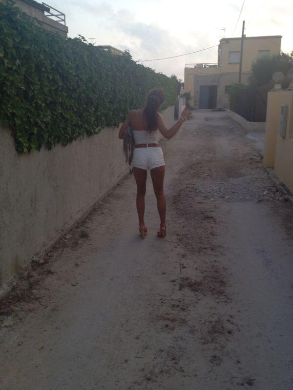 julia_calero's tweet photo. di que siii!! que vuelva el veranito con noches/dias asiii jjj @nuriapons93 tqtq http://t.co/A2mdwzlt9m