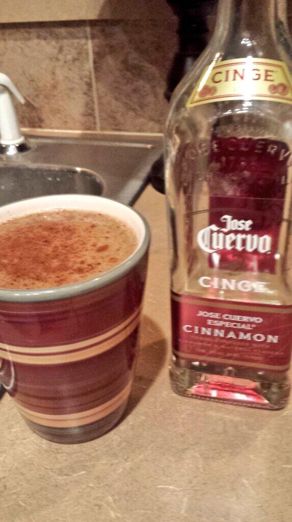 JessicaLea_S's tweet image. Grown up apple cider. So glad #devlins has taste testing or I would of missed out on this gem.