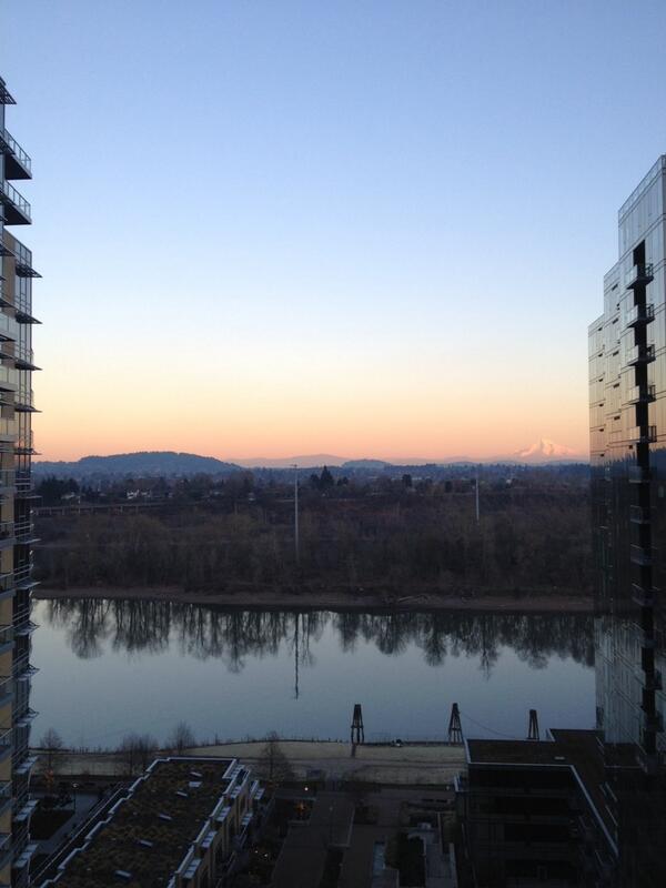 Jeannab64's tweet image. It is a clear, cold day. #MtHoodShining #TreeReflection