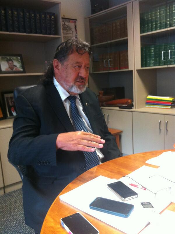 patrickgowernz's tweet image. Pita Sharples salutes Mandela as a warrior.  Sharples is a legend I'm proud he's representing NZ.