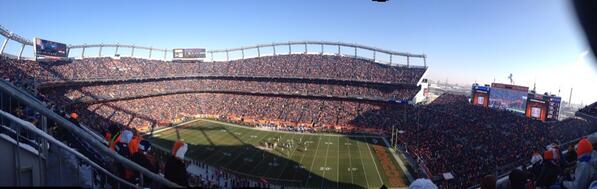 Ryan_Peck's tweet image. Beautifuuuuuuul day for some NFL football in Denver #TENvsDEN #broncos #singledigittemps