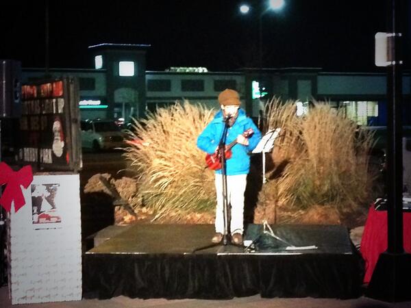 Hcssaints's tweet photo. “@paulkellybc: Great job Eli!!! @UptownRutland @grahamord http://t.co/E75z4hWFLq” @Charis0rd He even played an encore! #Kelowna