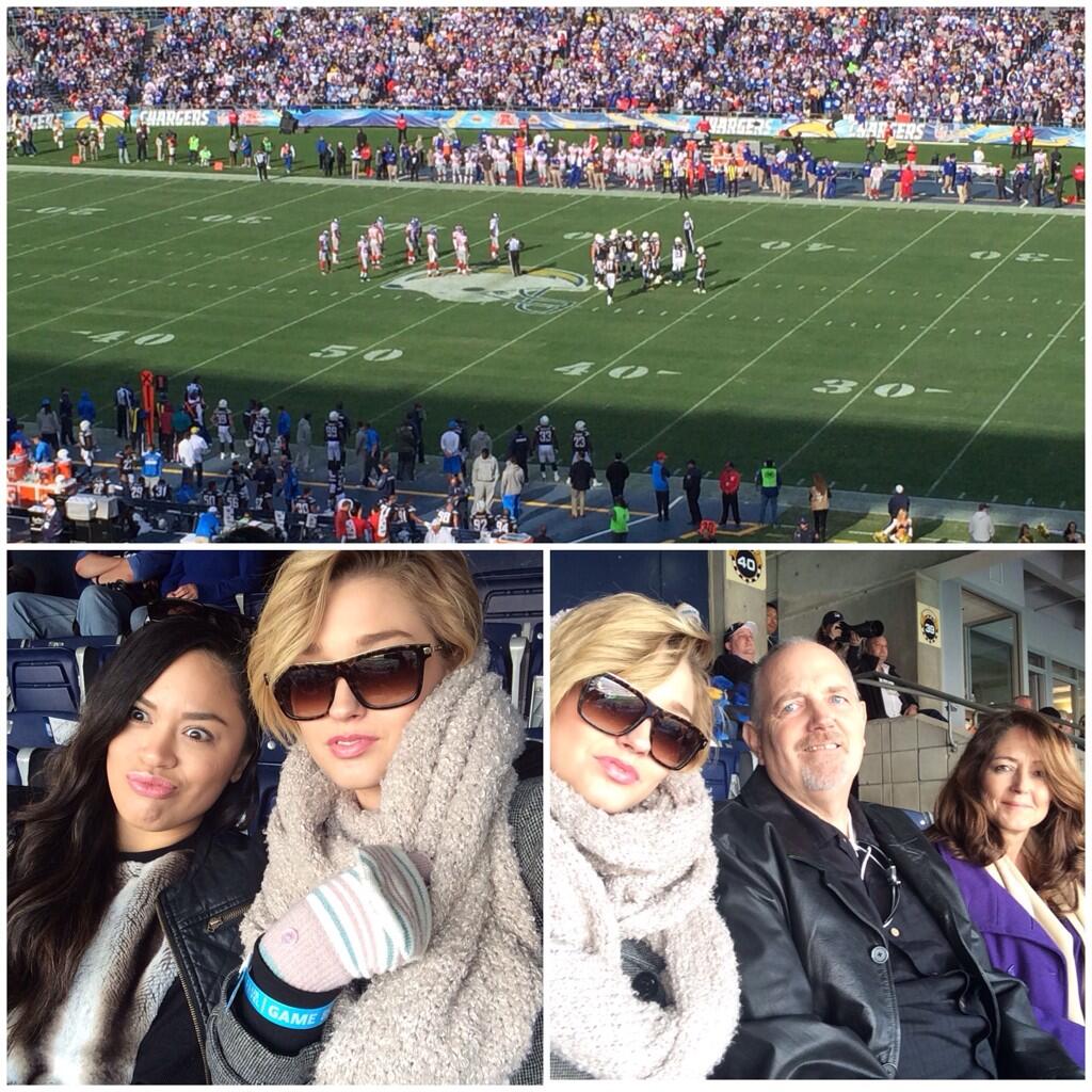 🏈🏈🏈🏈😍😍😍😍 @_ohMARIE http://t.co/mLaKOysCAh