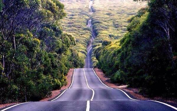 Country Road, Australia