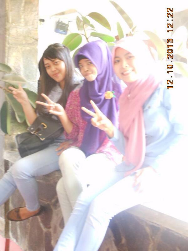 Icha_Velonis tweet picture