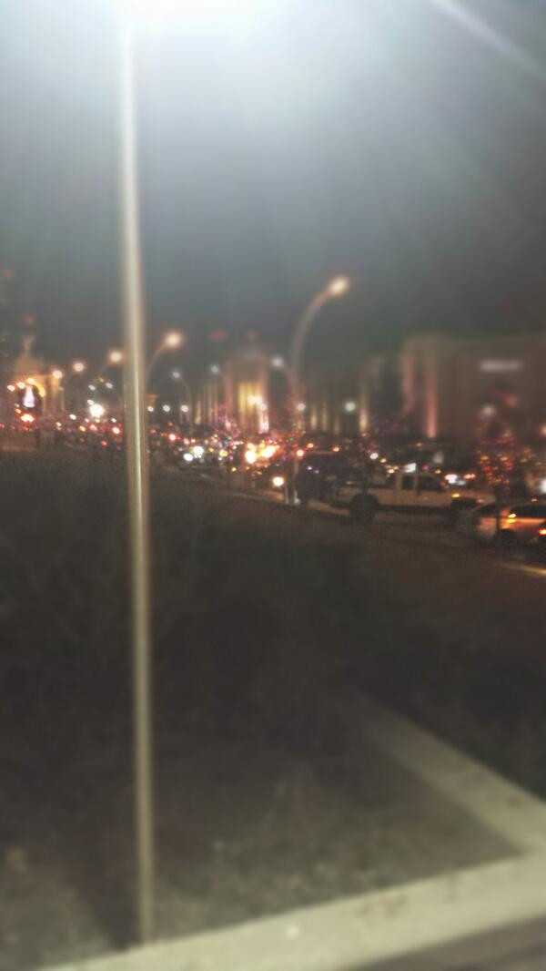 EurooStance's tweet photo. #Paul Walker #Tribute #Meet And #Cruise #Toronto over 800 cars http://t.co/hjbXGp1K4G