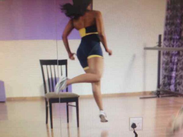 KhaDanceClass's tweet photo. How do YOU start ur day? Got a STOEP? Let's "VRYF"it!! Join our Kitchen workout here» #http://khabonina.blogspot.com http://t.co/cipUvlVQ3G