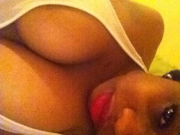 WhatElseHater's tweet image. Temptation... #SettingTraps