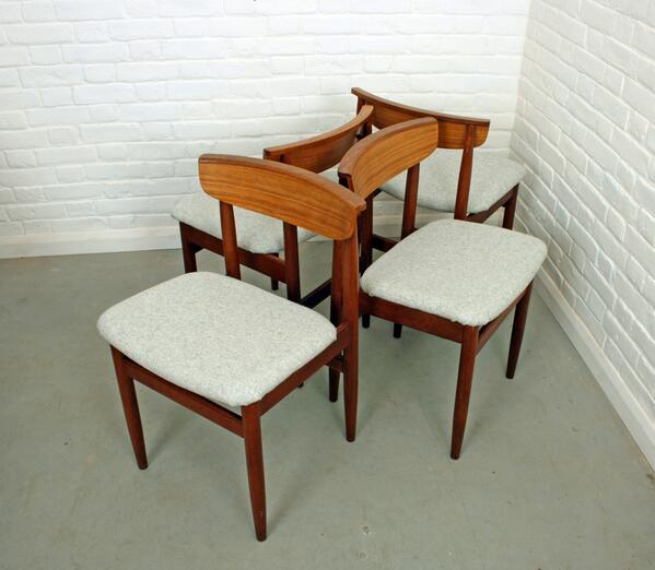 Abacus_Studio's tweet photo. Fantastic set of 4 Mid Century dining chairs by Austin Suite with a really lovely backrest detail, up online now... http://t.co/AlaIXLTu9R