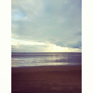 JohnnyCarisma's tweet photo. lovely day by the seaside at TCT cleethorpes come and enjoy the finest seafood and MSC Cod /Haddock!great food,views http://t.co/G5EkVjUPvn
