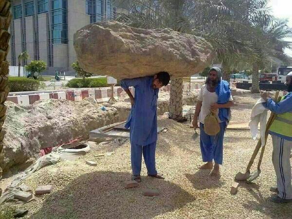 uae6921's tweet photo. http://t.co/QgnJyIBqDO