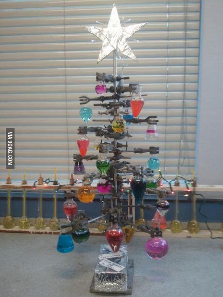 MM_CWT3's tweet photo. Oh Chemist Tree, Oh Chemist Treeeee ! @ChemicalTour http://t.co/aSLpn8x4lp