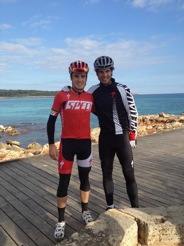 Jgomeznoya's tweet photo. He pasado un gran día con @RafaelNadal Cómo anda en bici el tío! Gracias http://t.co/DtmLgGv23E