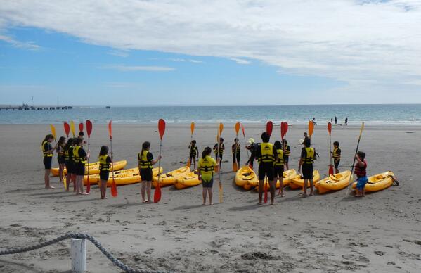 Primer día de #‎escueladelmar - Grupo 9 a 14 años en #‎napraclub #‎madryn