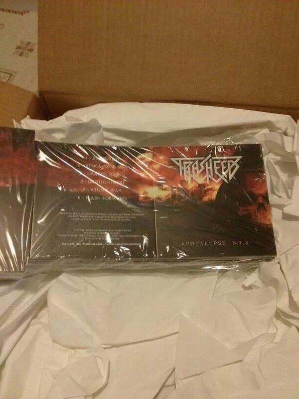 Trasheedmetal's tweet photo. Are you ready guys? http://t.co/bU3ucHPwQ6