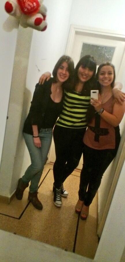 mikapereyra's tweet image. Hola , las amoooo :) @MeliithaDaiiana #rosii