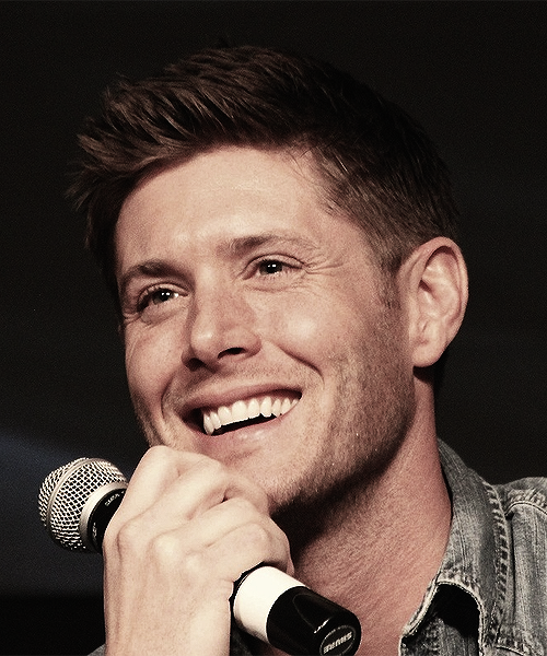 VoteForJensen13's tweet photo. Yeah okay. #DDOJ Jensen Ackles. Is it January yet? Come on. http://t.co/ugR4VcBeIY