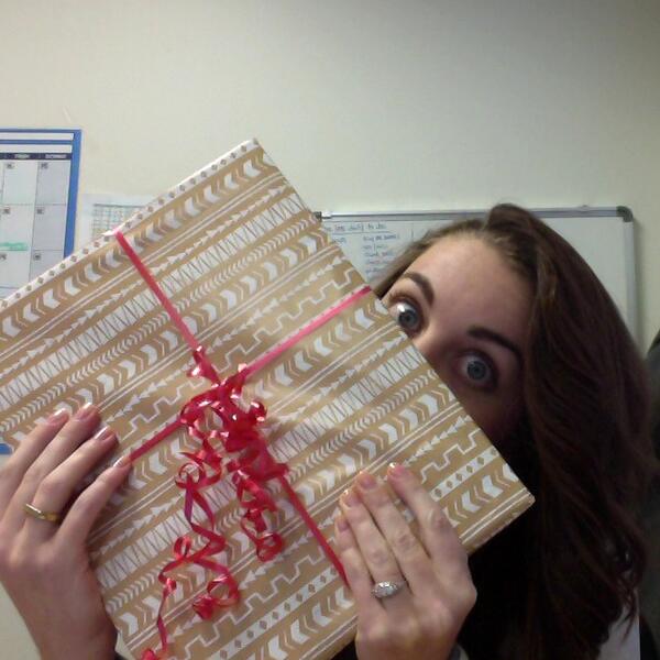 BookGiftGuide's tweet image. We love making gifting easier. So #MyGiftToYou: The Secret Book Giveaways. Starting tomorrow. bookgiftguide.com/blog/2013/11/2…