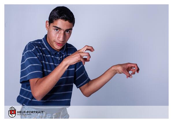 HelpPortraitGDL tweet picture