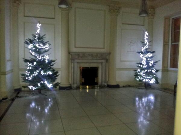TheHughLane's tweet photo. 'Tis the season at the Hugh Lane... http://t.co/khEMkeueGc