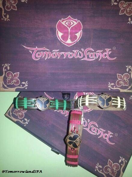 España у Твіттері: Una de las pulseras más deseadas del mundo #Tomorrowland http://t.co/afFJfZ2QDs» / Твіттер