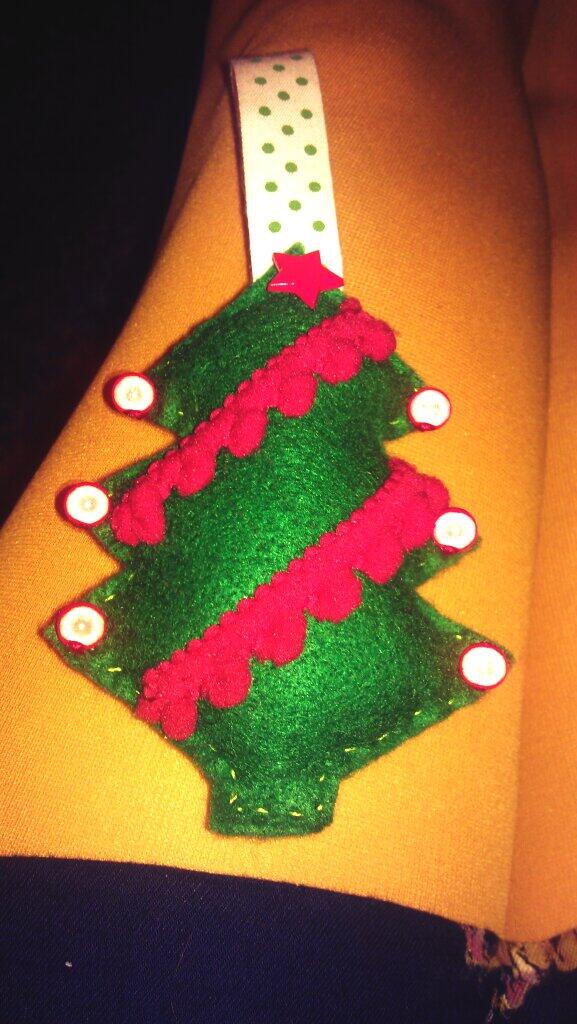 DesignMakeDo's tweet image. Getting into the Christmas spirit