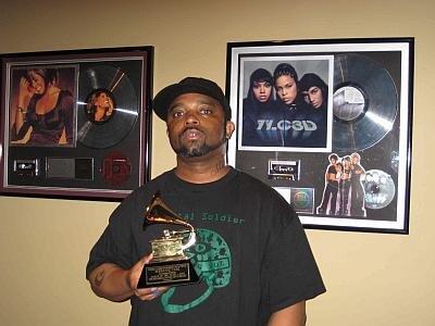 TEAMBeatAuction's tweet photo. INDIE RATES CD MASTERING $30 A SONG http://t.co/ahEb1Lg9aT #MIXING #MASTERING http://t.co/OR9pAaghQl