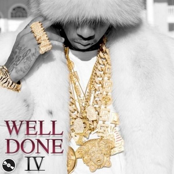Mxtapes's tweet image. #nowplaying #Tyga -  Versace Versace #WellDone4 ift.tt/1brOAHb
