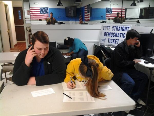 ALHSDems's tweet photo. Yesterday our @MCTDA1 chapter made volunteer recruitment calls for the @MadisonCoDems! #alpolitics @YDAHSDems http://t.co/iDx2lP3LAZ