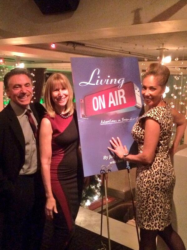 EdgeStudio's tweet photo. @joecip @anniecip @Joanthevoice @LivingOnAirBook http://t.co/4xHZyOBVTS
