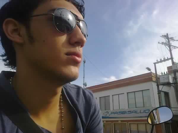 DiemMusic1's tweet photo. Buenas Noches <3 http://t.co/naS1a9AnT2