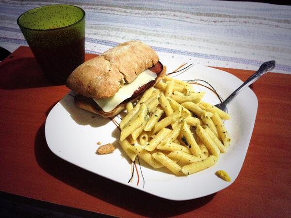 lucho19dm's tweet image. bon appetit 👌 mi obra maestra #vaquerer