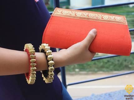 MotherEarthInd's tweet photo. Clutches that will add a hint of color to your #newyear attires... http://t.co/VQVEe3j44w