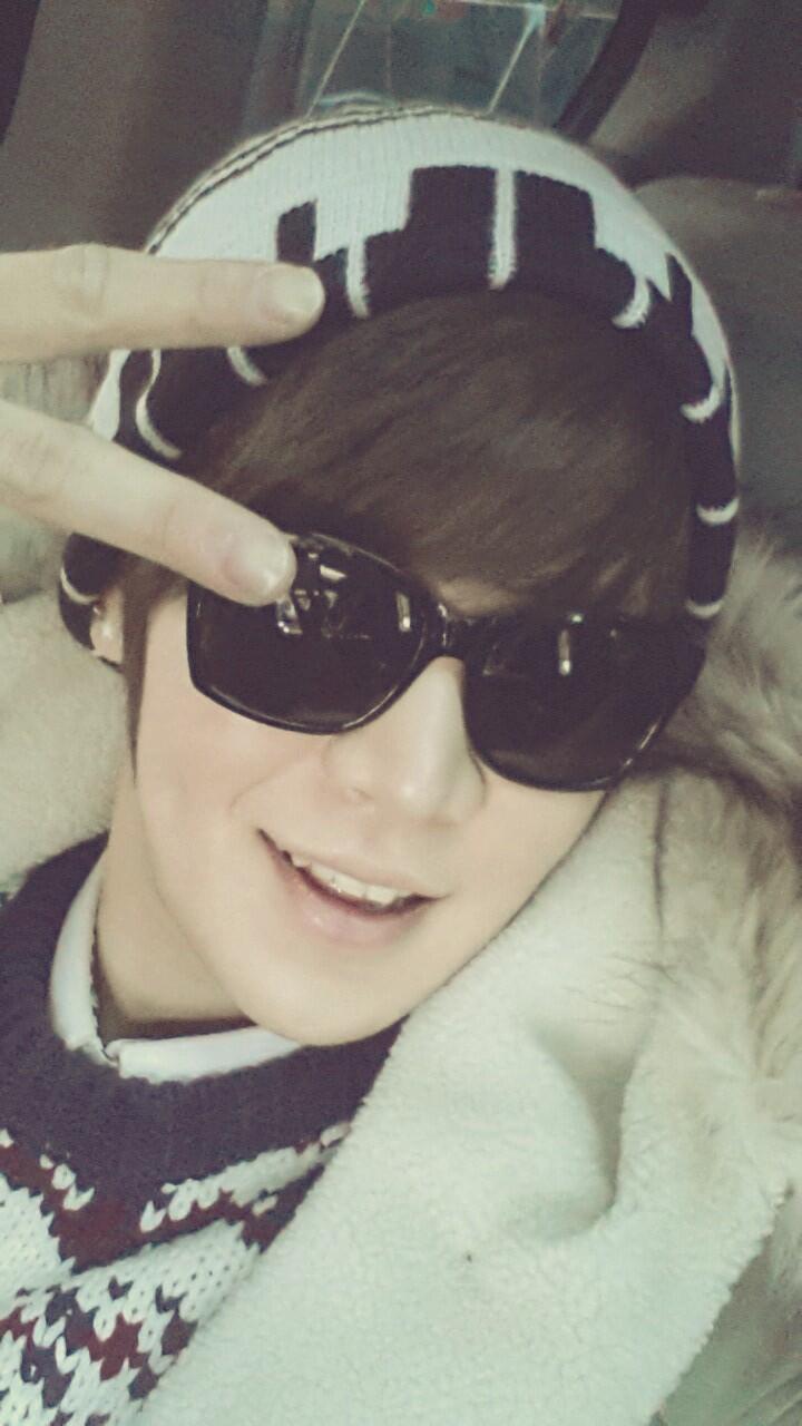 131210 HanByul Ѽ Twitter ♬ Photo de moi + Mode d'hiver BbGsvjcCQAEFRG_