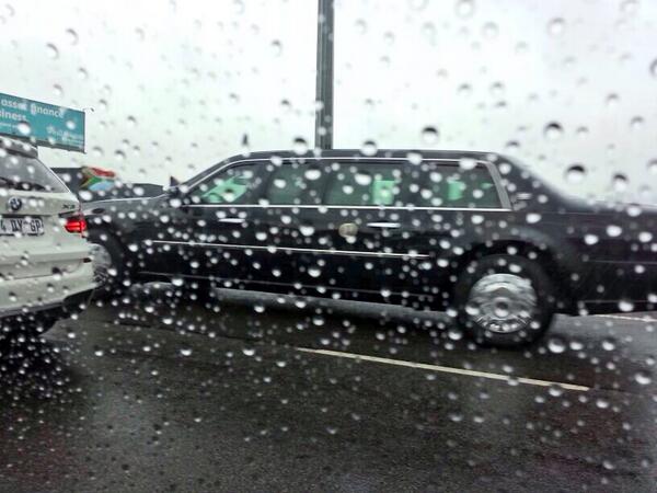 Lol not everyday you'll see that. “<a href="/AlexCaige/">Alex Caige</a>: My dad was stuck in traffic with Obama this morning. ”